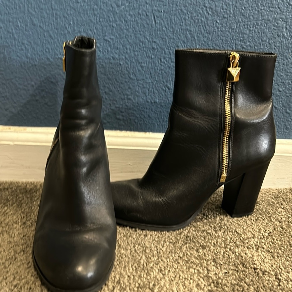 Michael Kors Booties size 6 1/2